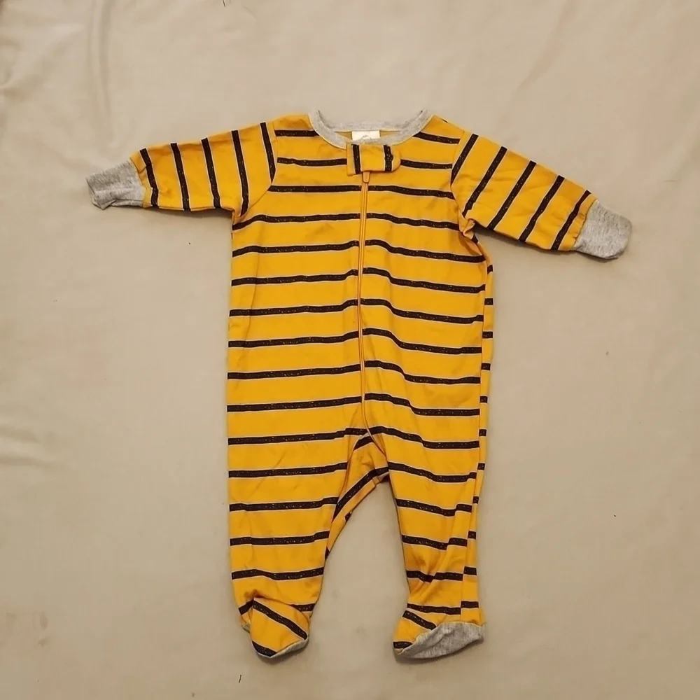 Newborn boy bundle- Baby Gap, carter's,  Old Navy onesies,  sweater
